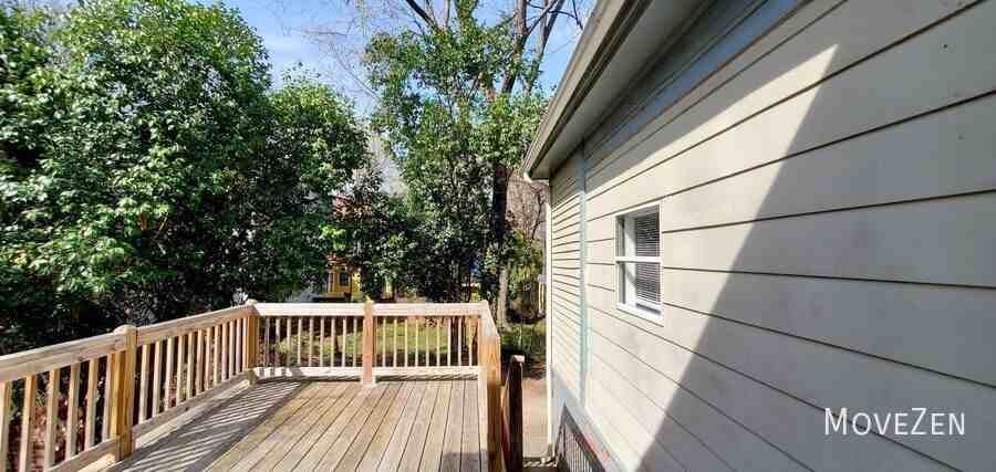 209 E Peace St #B - Photo 6 of 24
