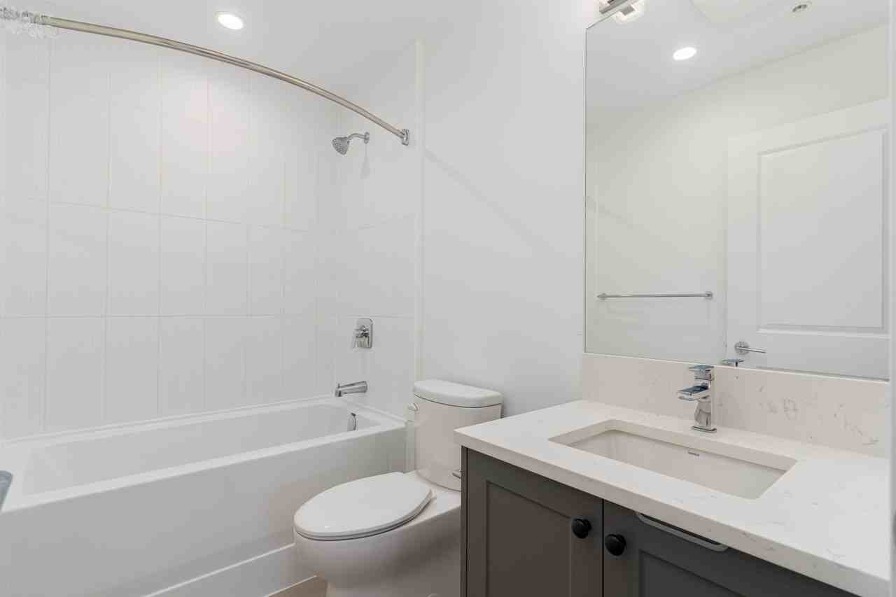 20487 65 Ave - Photo 5 of 25