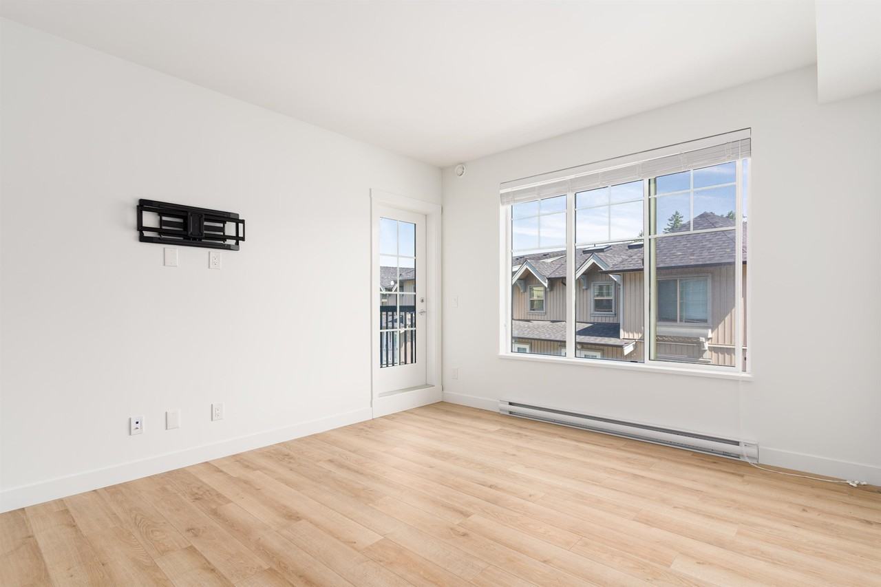 20487 65 Ave - Photo 7 of 25