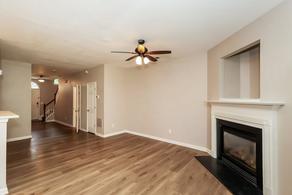 713 Celeste Ln Sw - Photo 6 of 17