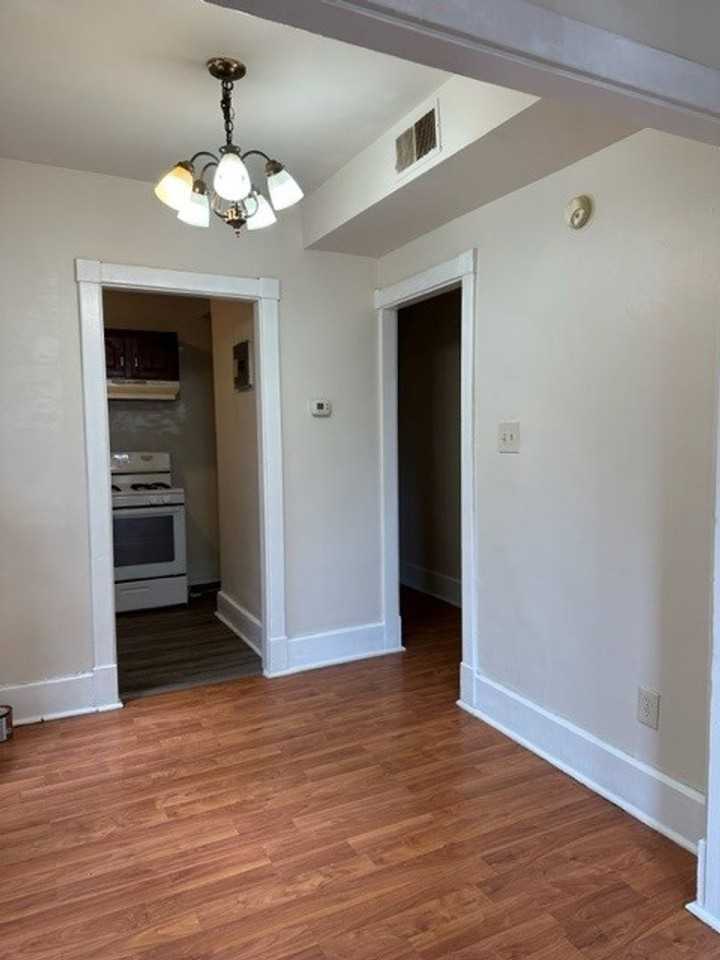 1133 Derry St #2 - Photo 2 of 8