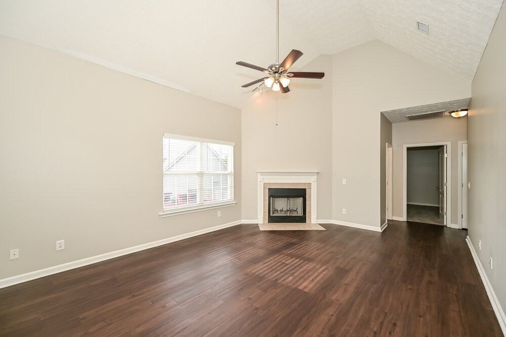 1903 Champlain Dr - Photo 4 of 17