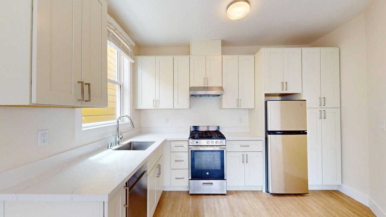 40 Tiffany Ave #1 - Photo 2 of 15