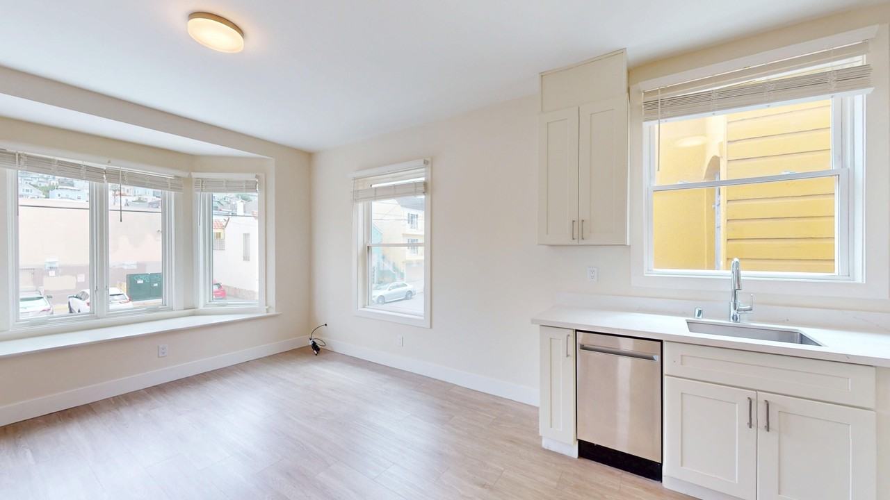 40 Tiffany Ave #1 - Photo 6 of 15
