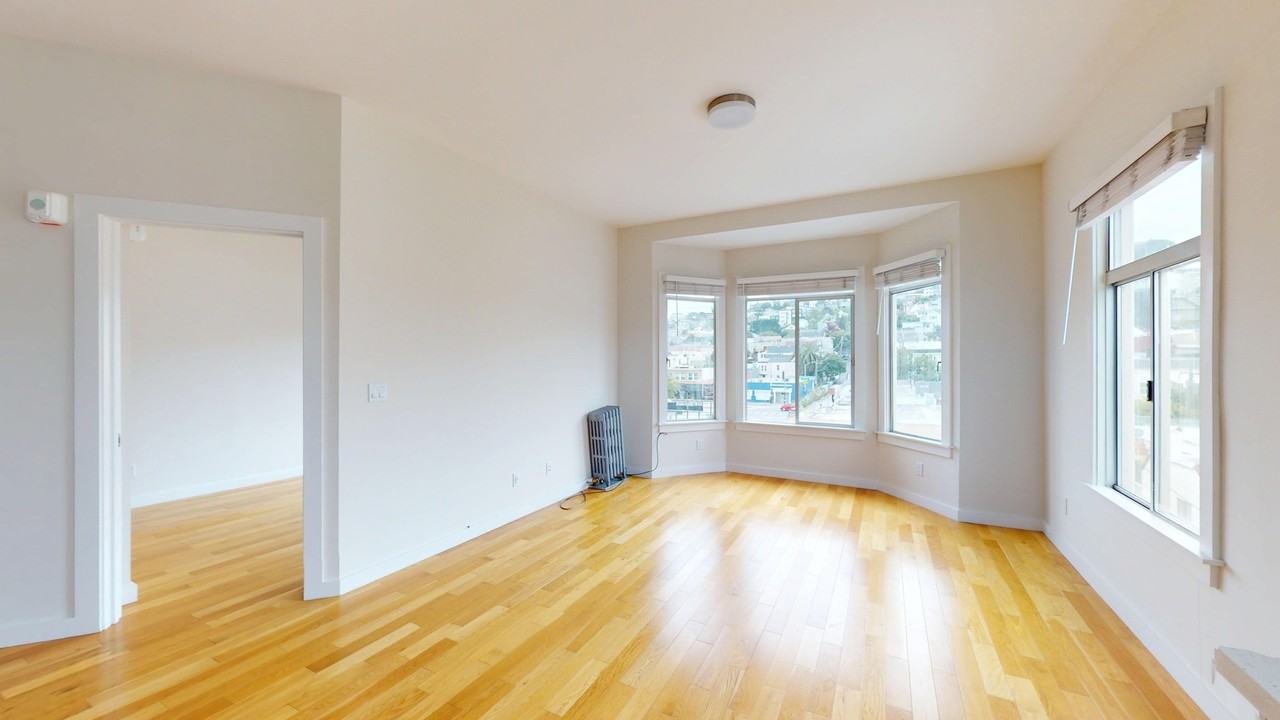 40 Tiffany Ave #9 - Photo 2 of 19