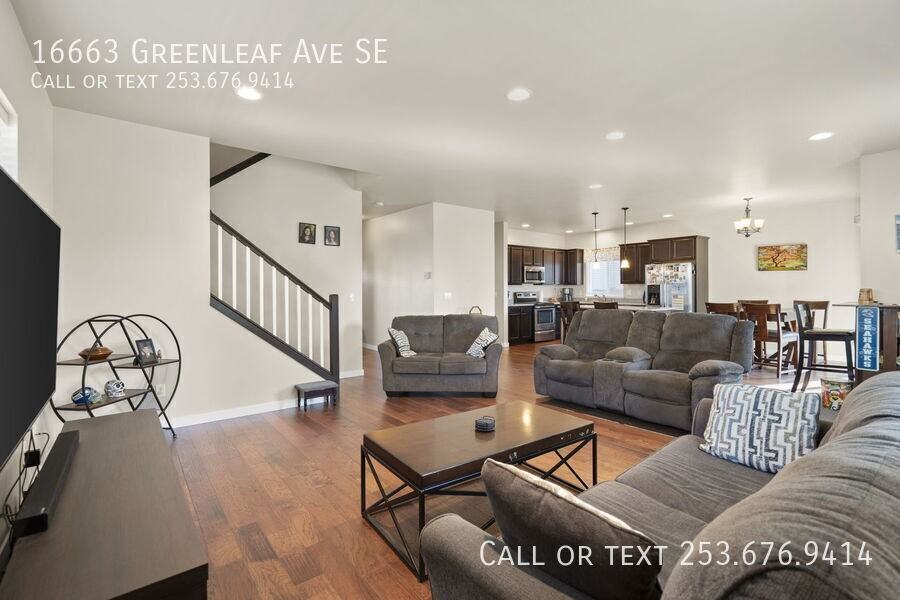 16663 Greenleaf Ave Se - Photo 6 of 28