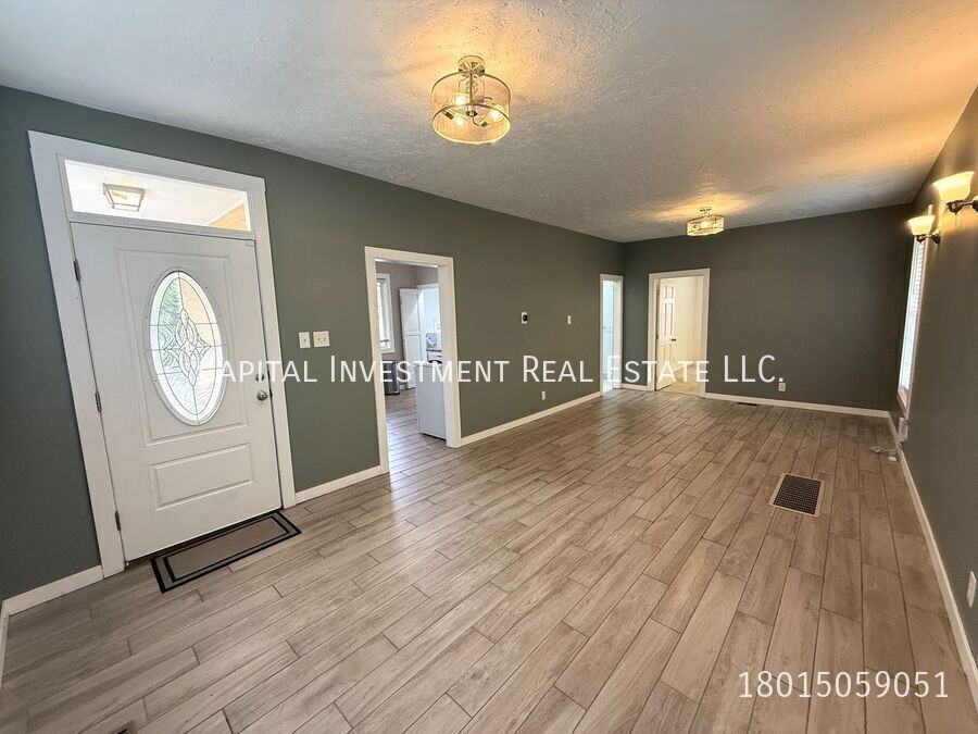 3844 S Mccall St - Photo 5 of 14
