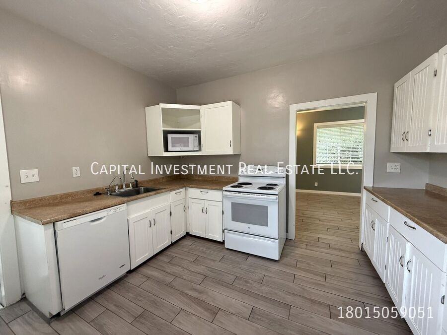 3844 S Mccall St - Photo 7 of 14