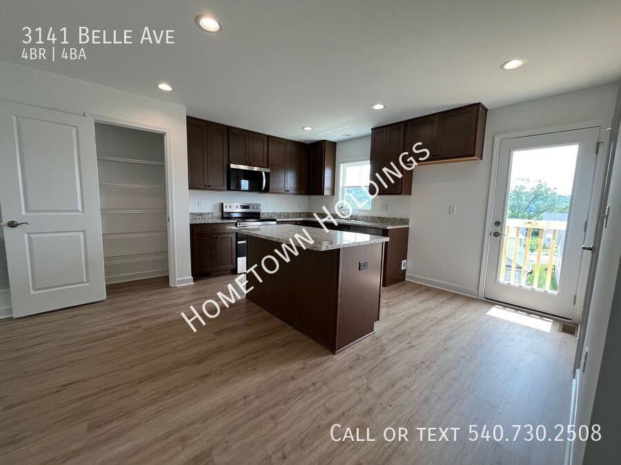 3141 Belle Ave Ne - Photo 4 of 20