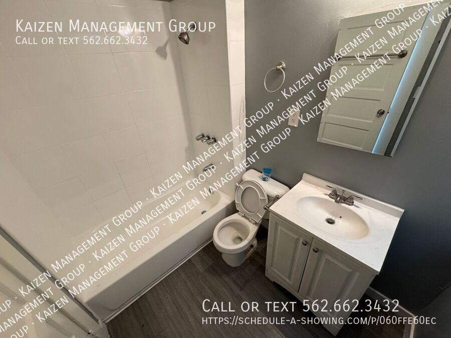 1634 Pine Ave #H - Photo 4 of 7