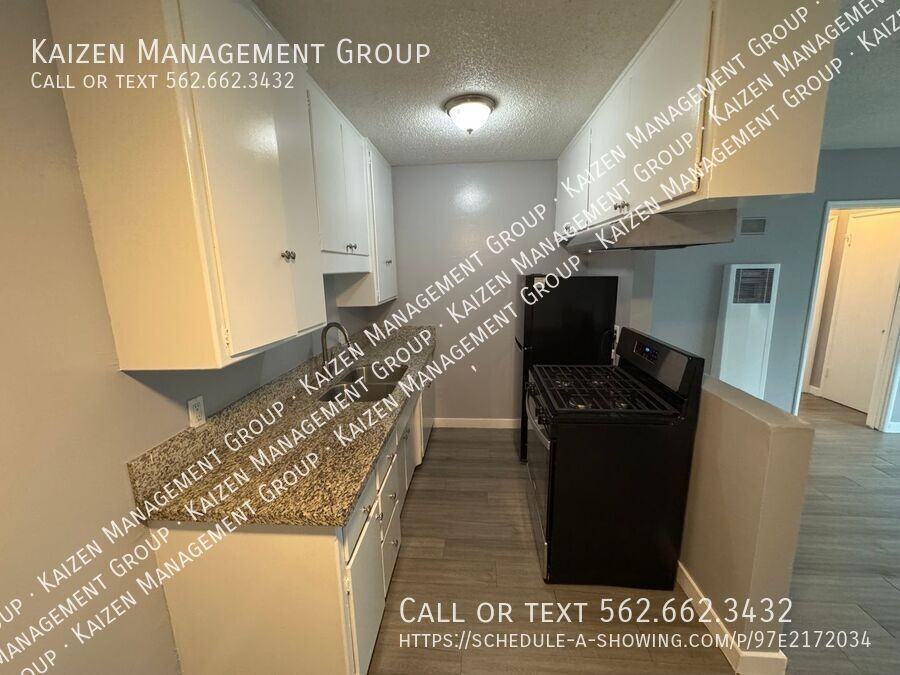 2201 Locust Ave #5 - Photo 4 of 12