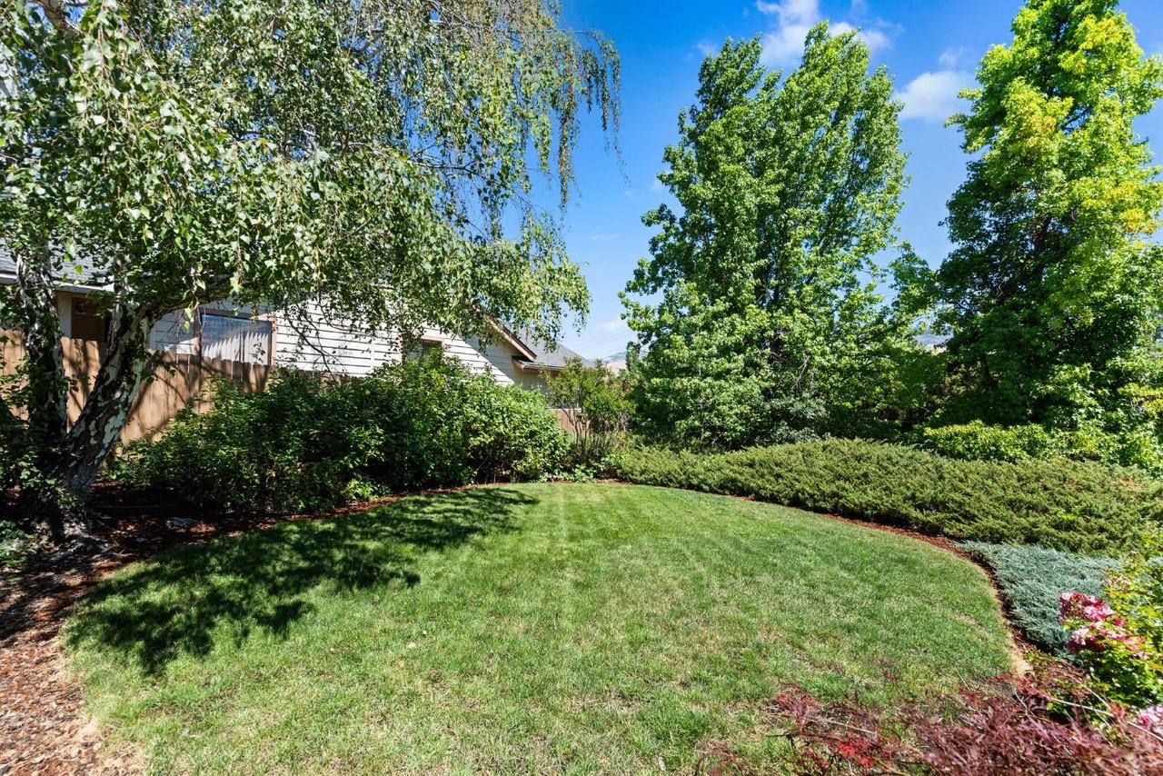 2890 Wedgewood Ln - Photo 5 of 29