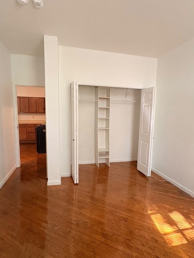 550 Pearl St #207 - Photo 3 of 7