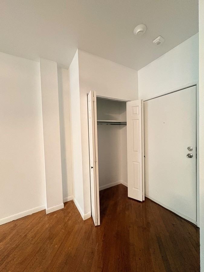 550 Pearl St #207 - Photo 5 of 7