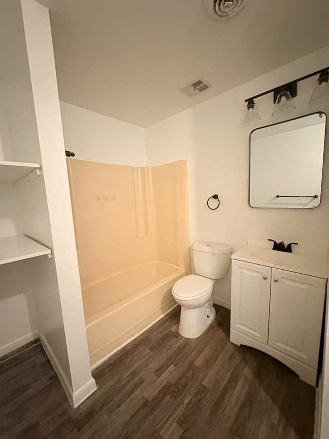 550 Pearl St #207 - Photo 6 of 7