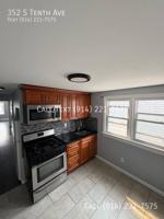 featured image of 352 S 10th Ave