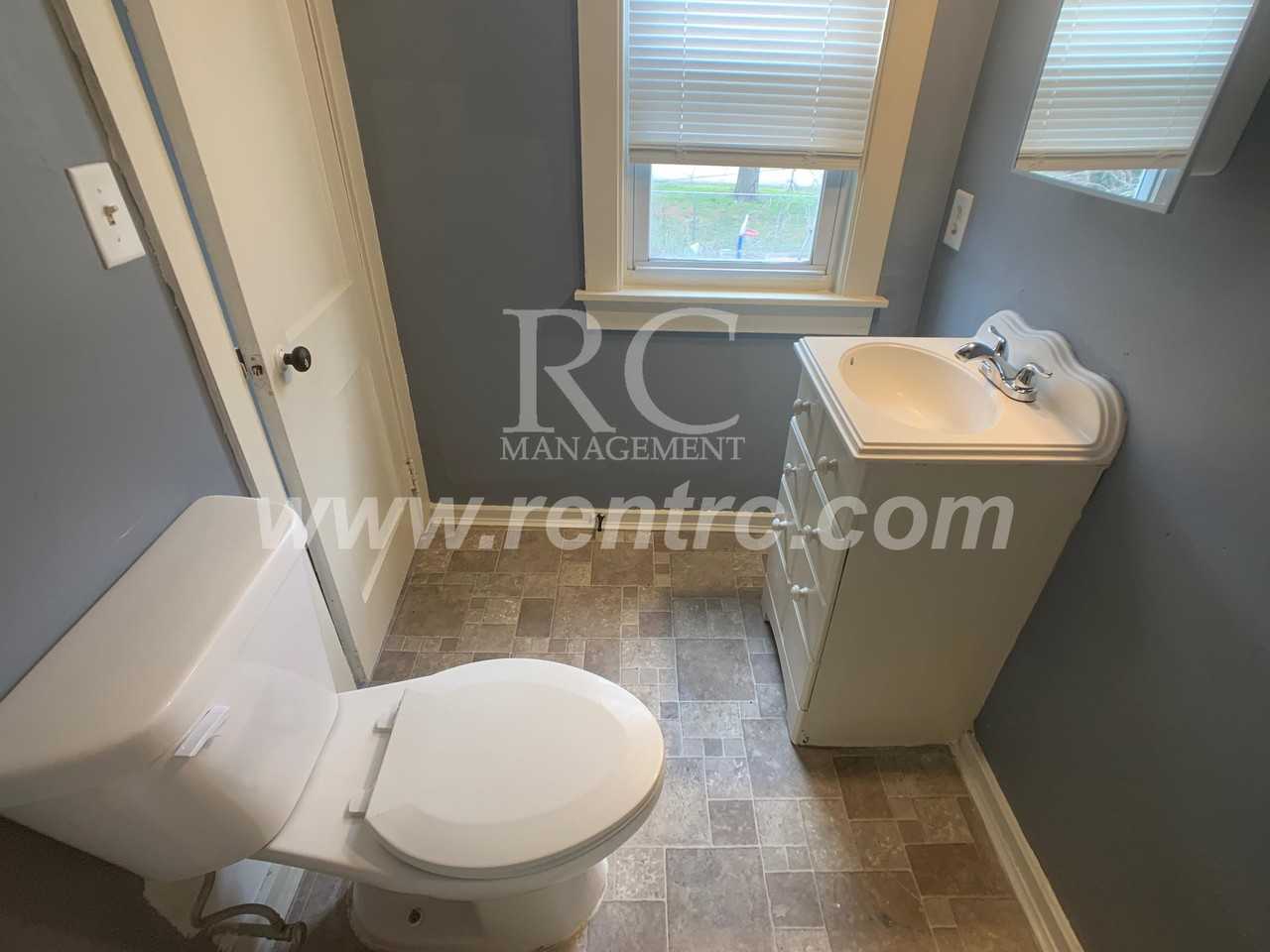 101 S 5th St Apt 3 #S - Photo 5 of 11