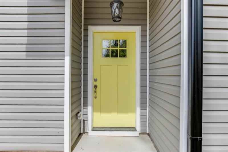 1641 E Broad St - Photo 4 of 35