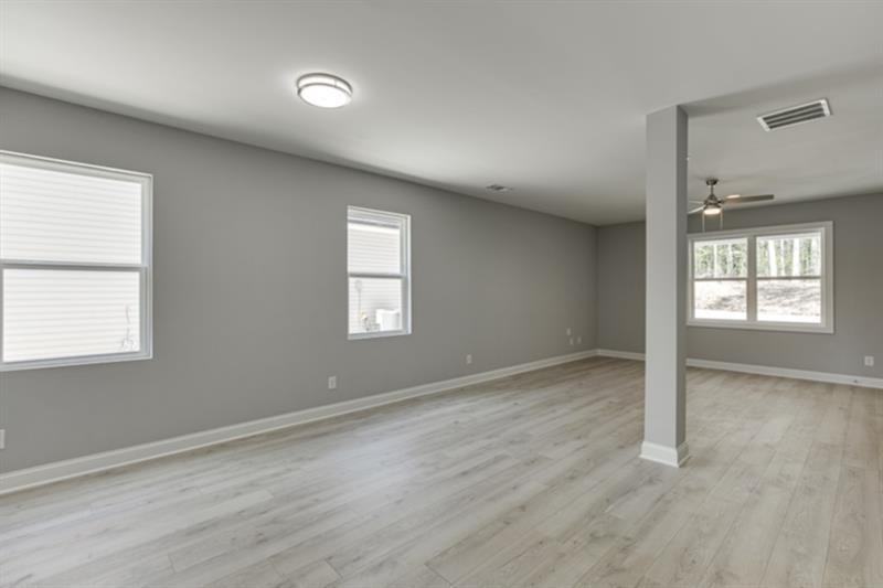 1641 E Broad St - Photo 5 of 35