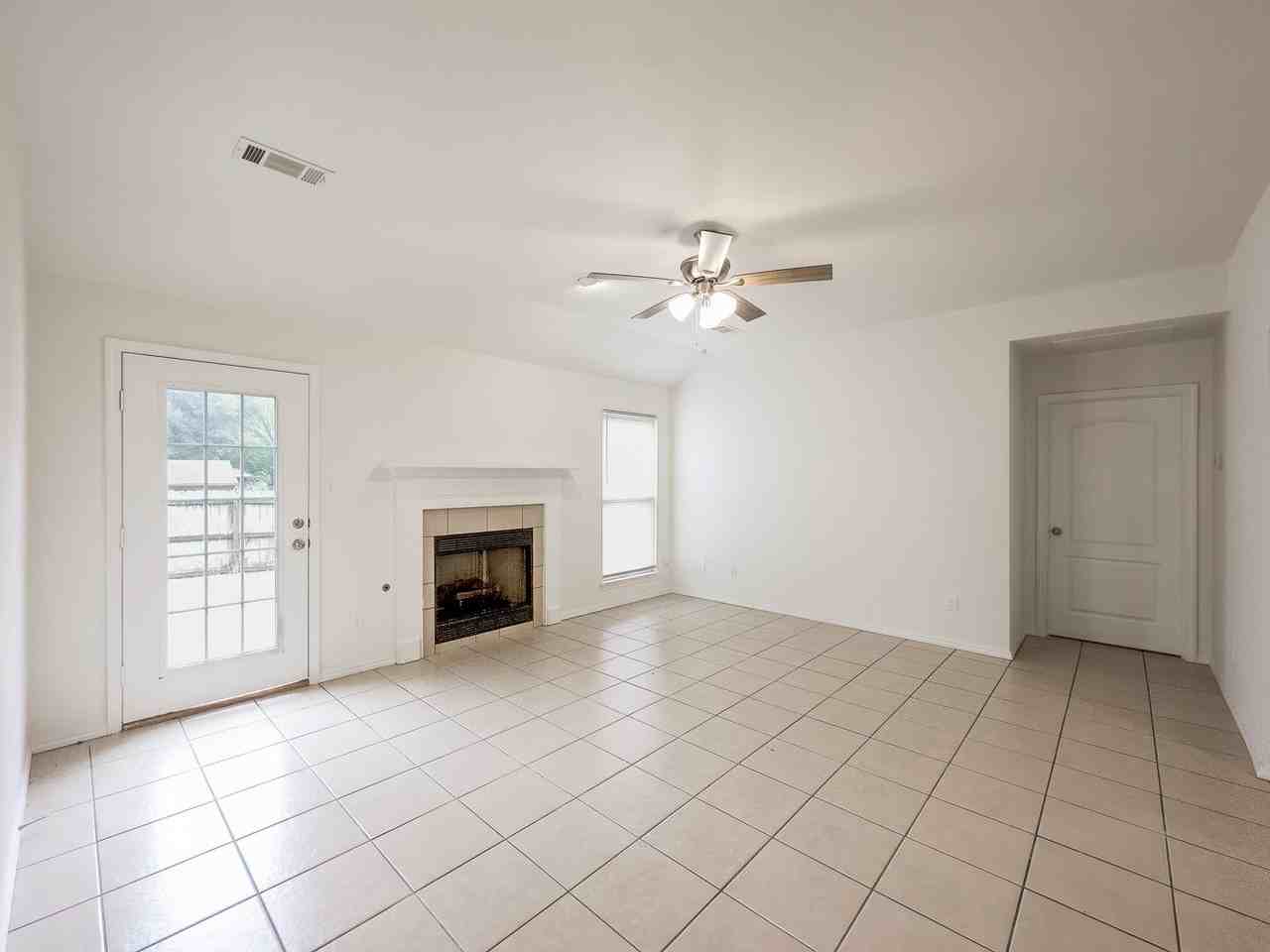 429 E El Paso St - Photo 2 of 16