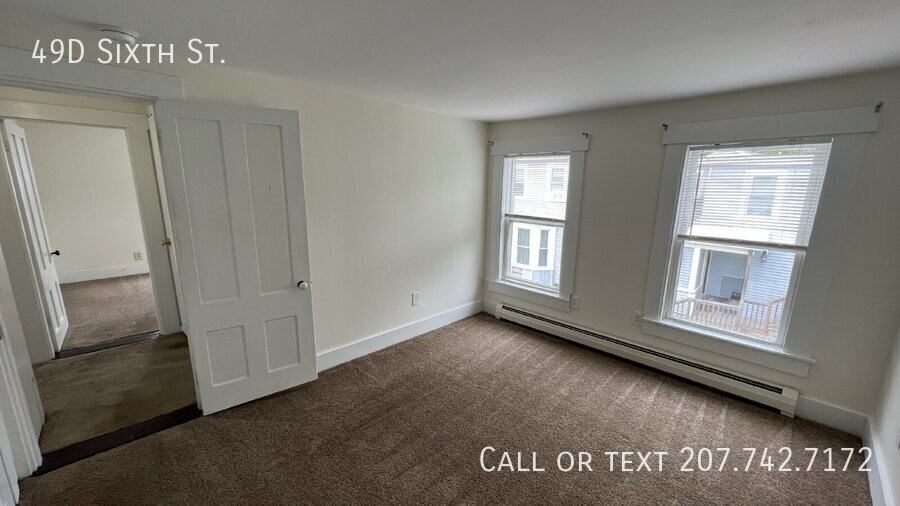 49 6th St Apt D - Photo 7 of 25