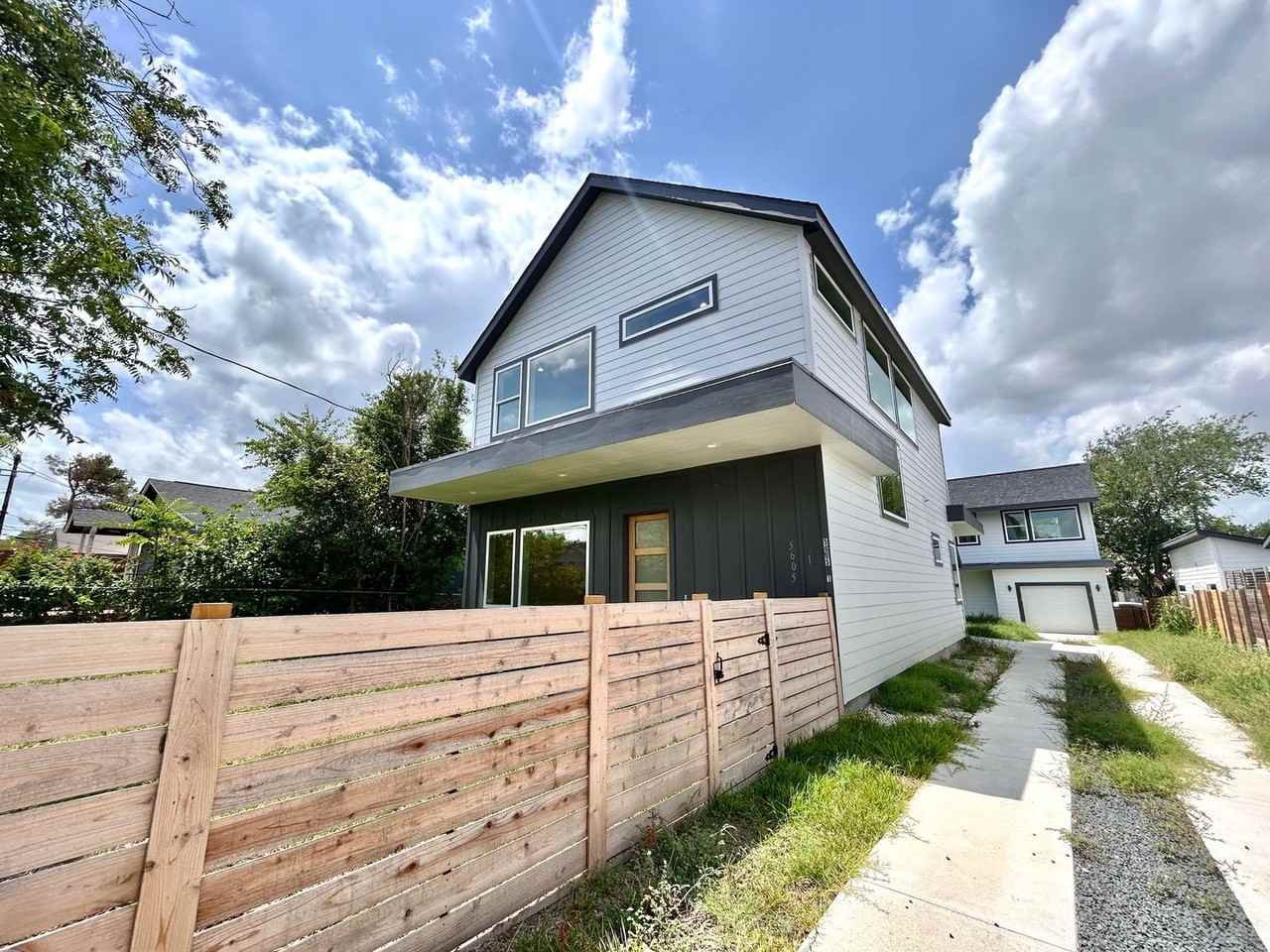 5605 Samuel Huston Ave #1 - Photo 3 of 22