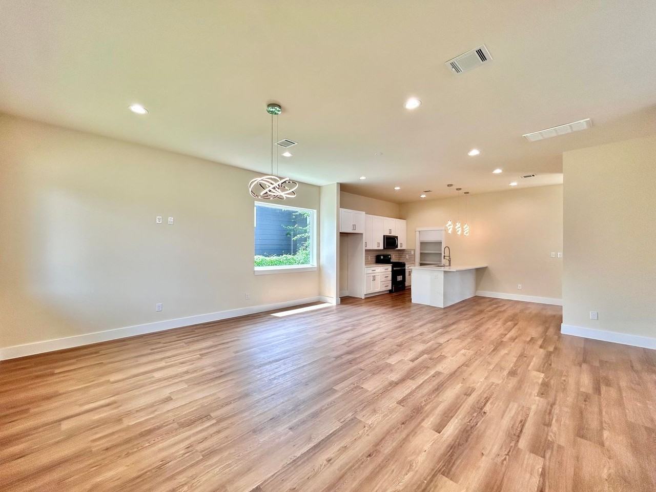 5605 Samuel Huston Ave #1 - Photo 4 of 22