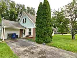 featured image of 75 Mainbridge Ln