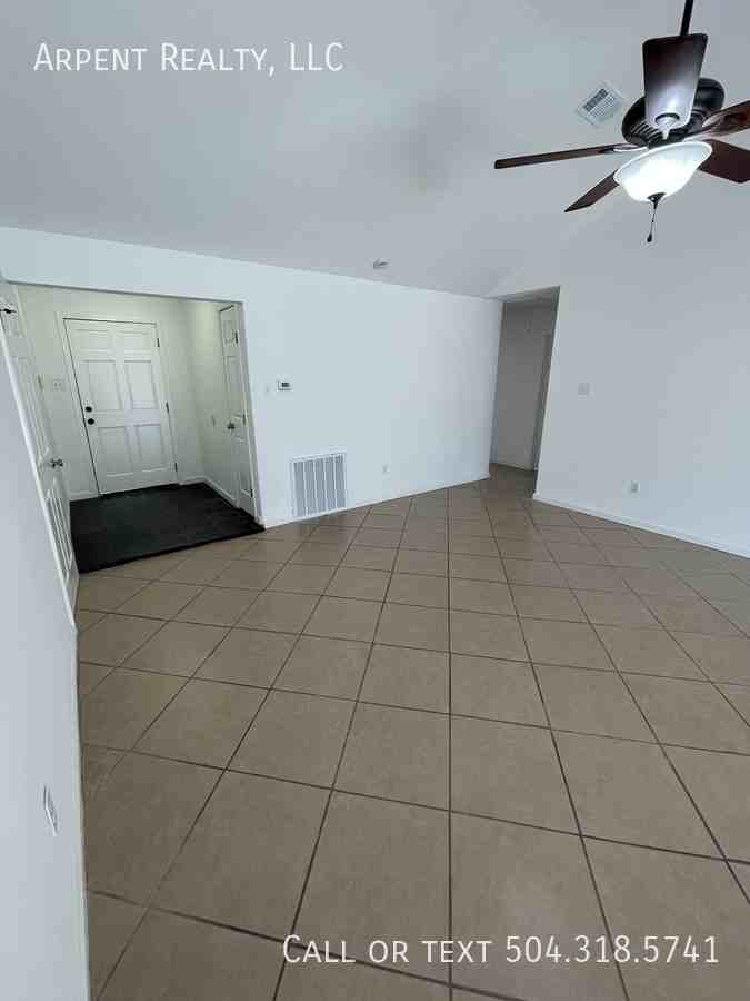 3617 Charles Dr - Photo 3 of 10