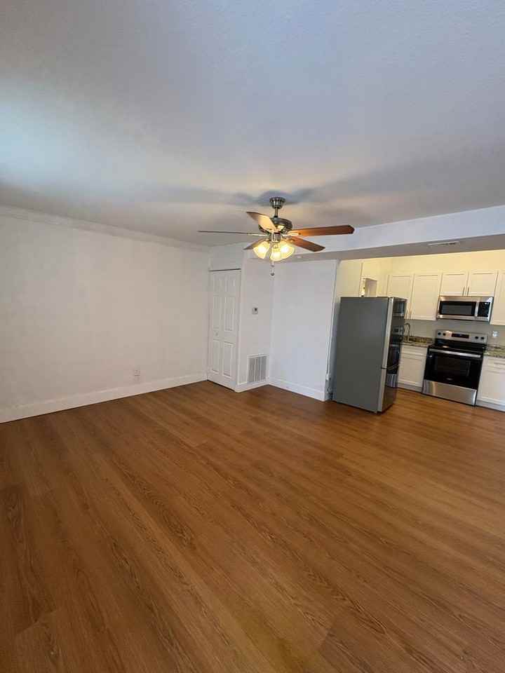 150 North Street - 150 North Street #8 - Photo 3 of 12