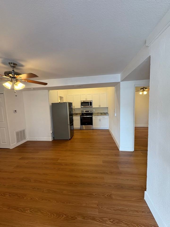 150 North Street - 150 North Street #8 - Photo 4 of 12