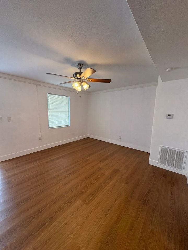 150 North Street - 150 North Street #8 - Photo 5 of 12