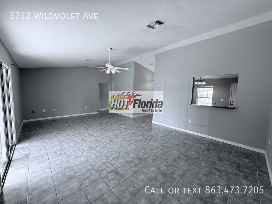 3712 Wild Violet Ave - Photo 4 of 13