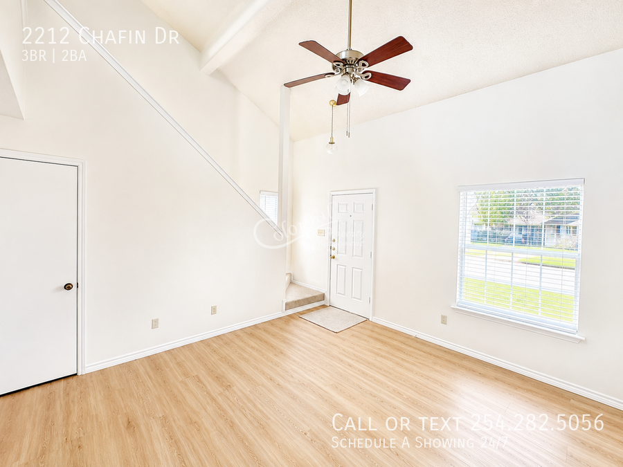 2212 Chafin Dr - Photo 4 of 13