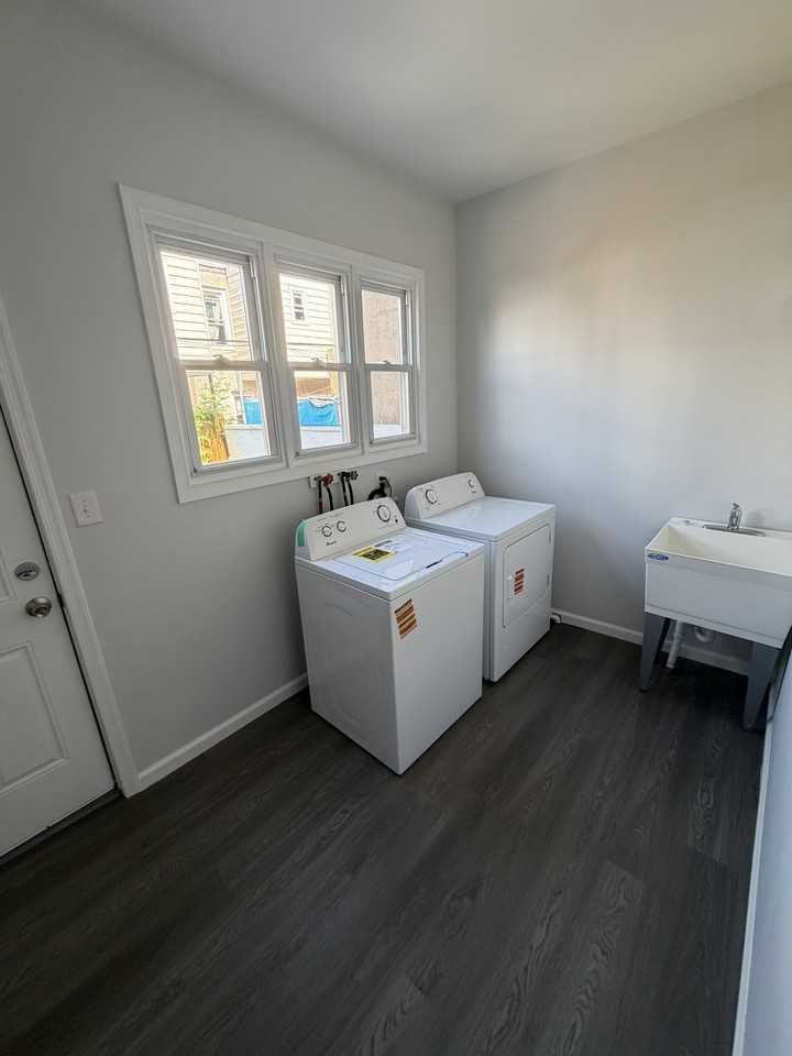 1336 S 29th St #1 - Photo 7 of 11