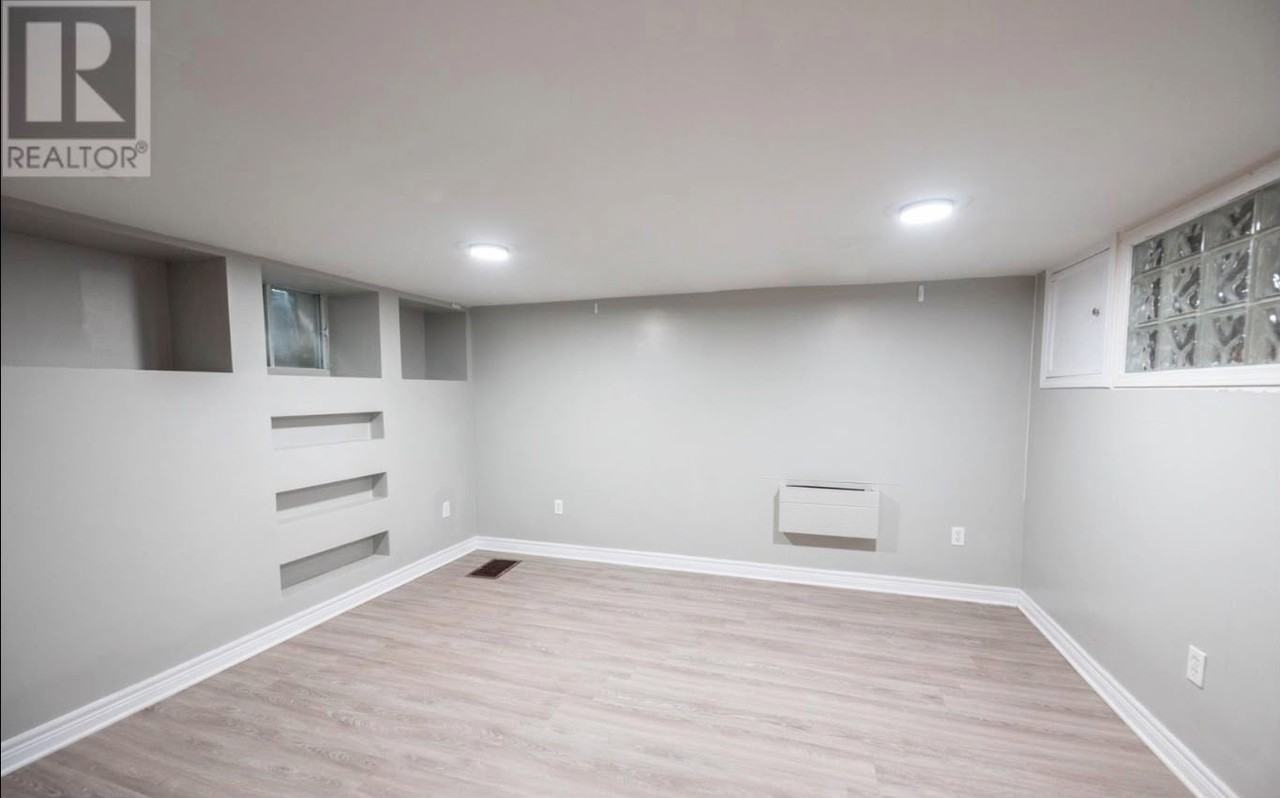 289 Pall Mall Street - Photo 3 of 17