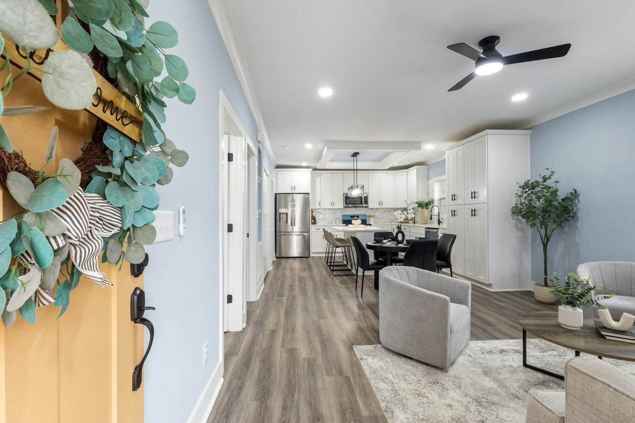 305 East Henry Street - Photo 4 of 21