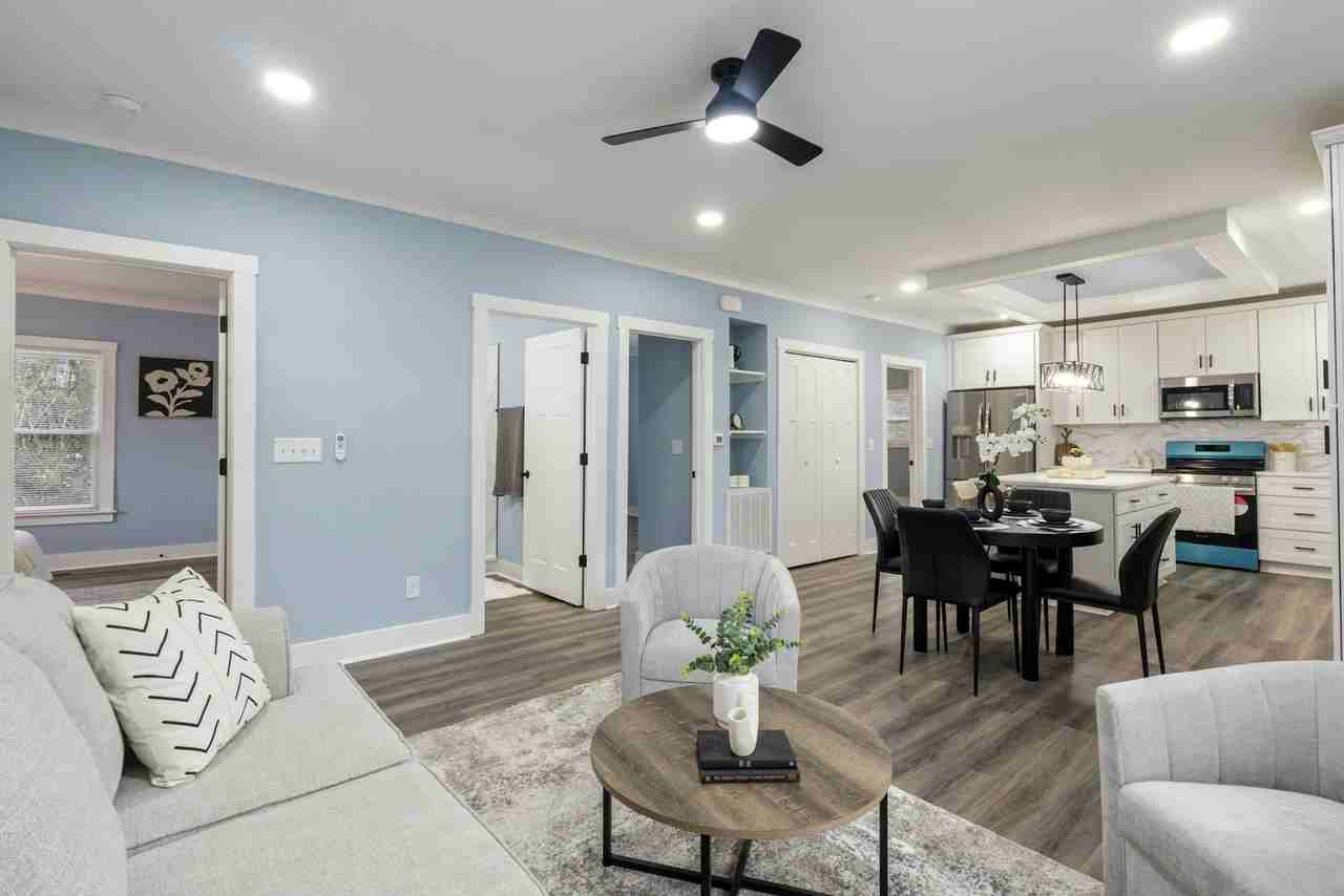 305 East Henry Street - Photo 6 of 21