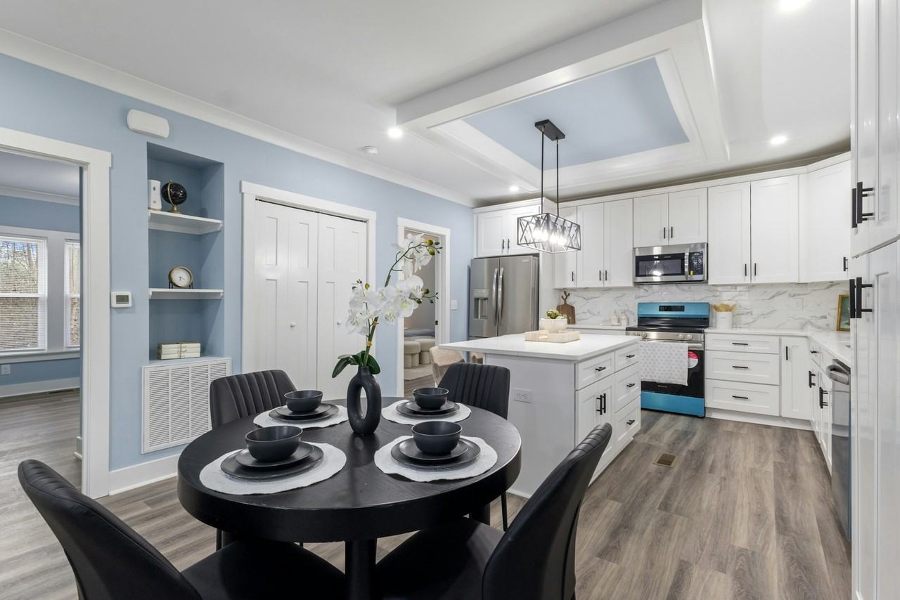 305 East Henry Street - Photo 7 of 21