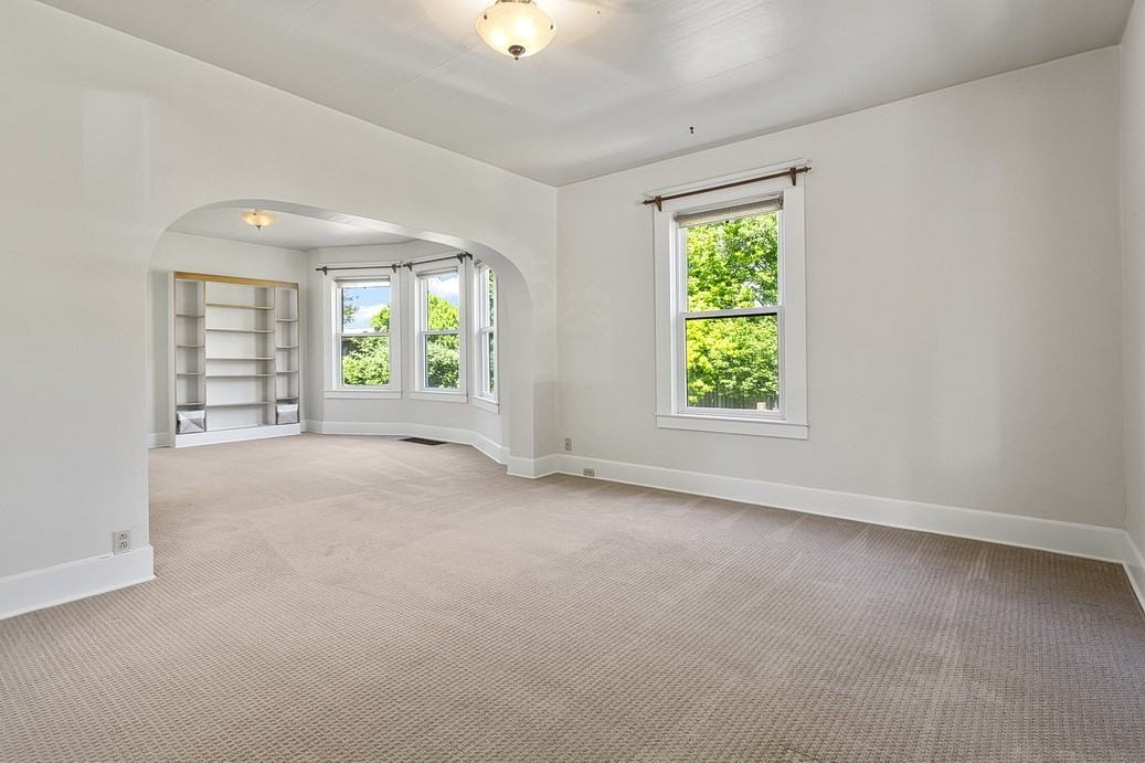 3533 Ne Grand Ave #A - Photo 6 of 36