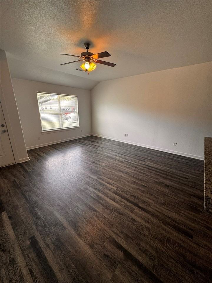 321 Westbrook Ct #3 - Photo 3 of 16