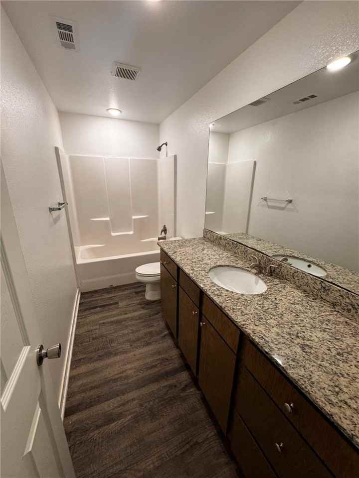 321 Westbrook Ct #3 - Photo 6 of 16