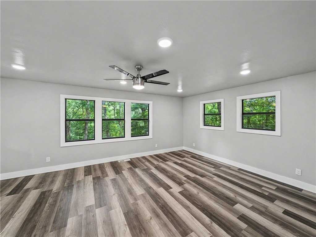 24 Hampstead Ln - Photo 6 of 20