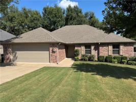 featured image of 4027 Benjamin Ln
