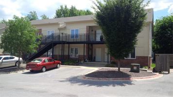 featured image of 851 W Piedmont Pl #2