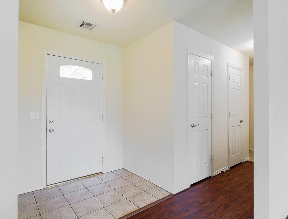 2400 Sw 19th St - Photo 3 of 15