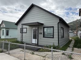 featured image of 1011 E 3rd St #1