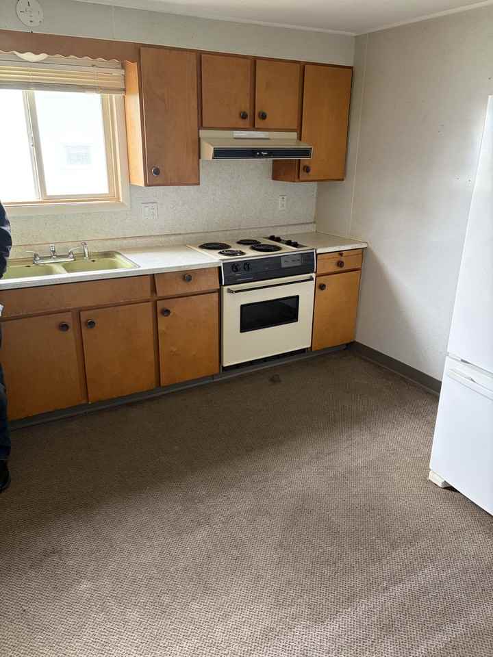1011 E 3rd St #1 - Photo 5 of 16