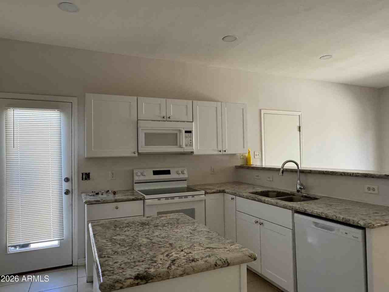 1309 S 121st Ln - Photo 3 of 12