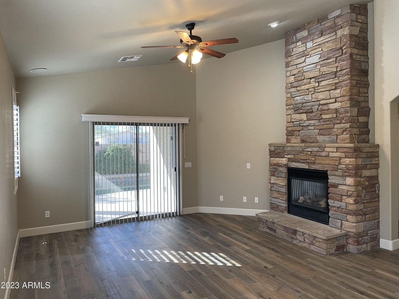 17416 N 170th Ln - Photo 4 of 43